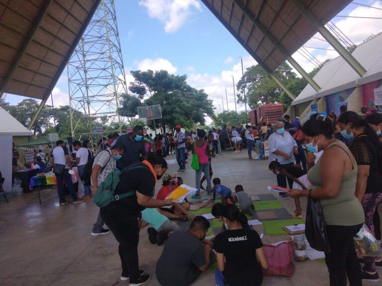 Solidaridad con las personas migrantes